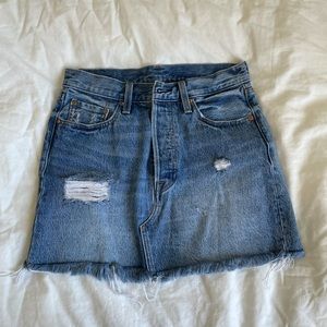 levis high waisted denim skirt
